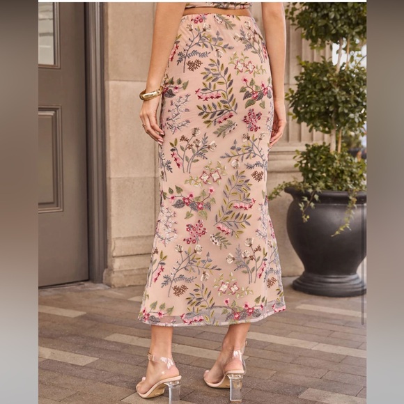 Vici Cream Floral Maxi Skirt - Picture 4 of 6